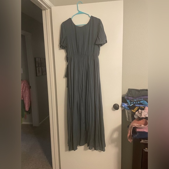 Wren and Ivory The Damara Faux Wrap Redux in Kale - Picture 2 of 2